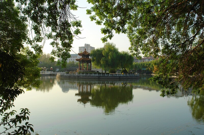 人民公园秋景