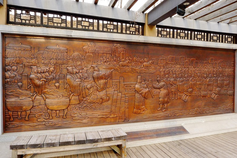 襄渠园内文化长廊的浮雕