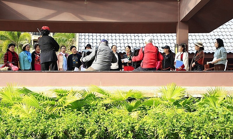 1231【不老松：二游海南纪实】临高长島兰湾 合唱团正在演练！