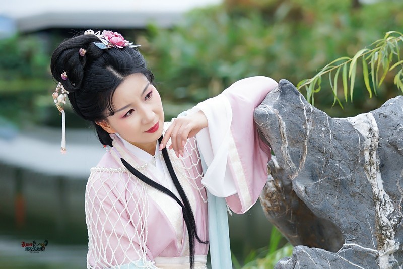 【粉笺流年】---婉灵