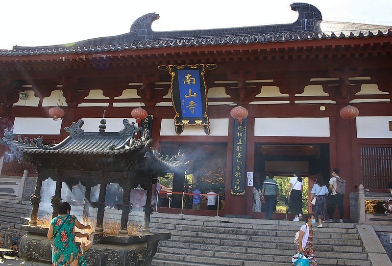2112--51【不老松：纪实摄影】《山河锦绣》南国风情：海南島三亚：南山寺！